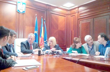 Bucovală, către Gavrilescu de la Ministerul Mediului: „O invităm să facă plajă printre pietre”